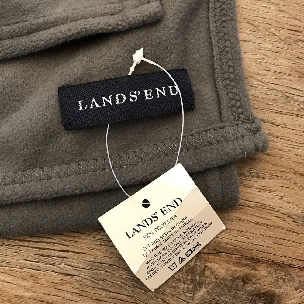 Lands End Scarf - Picture 4 of 6